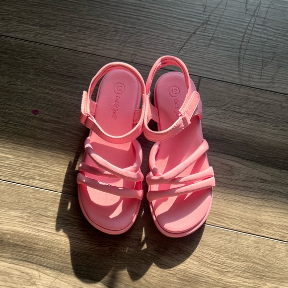 Sandals - Picture 2 of 5